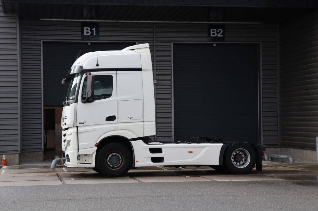 Fahrgestell Kabine Mercedes-Benz Actros Diesel 422 PS 2013