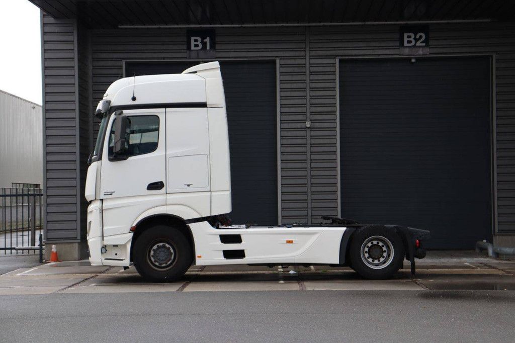 Fahrgestell Kabine Mercedes-Benz Actros Diesel 422 PS 2013