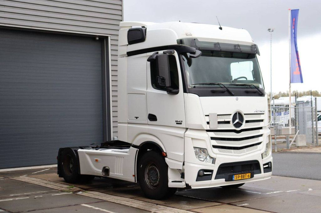 Fahrgestell Kabine Mercedes-Benz Actros Diesel 422 PS 2013