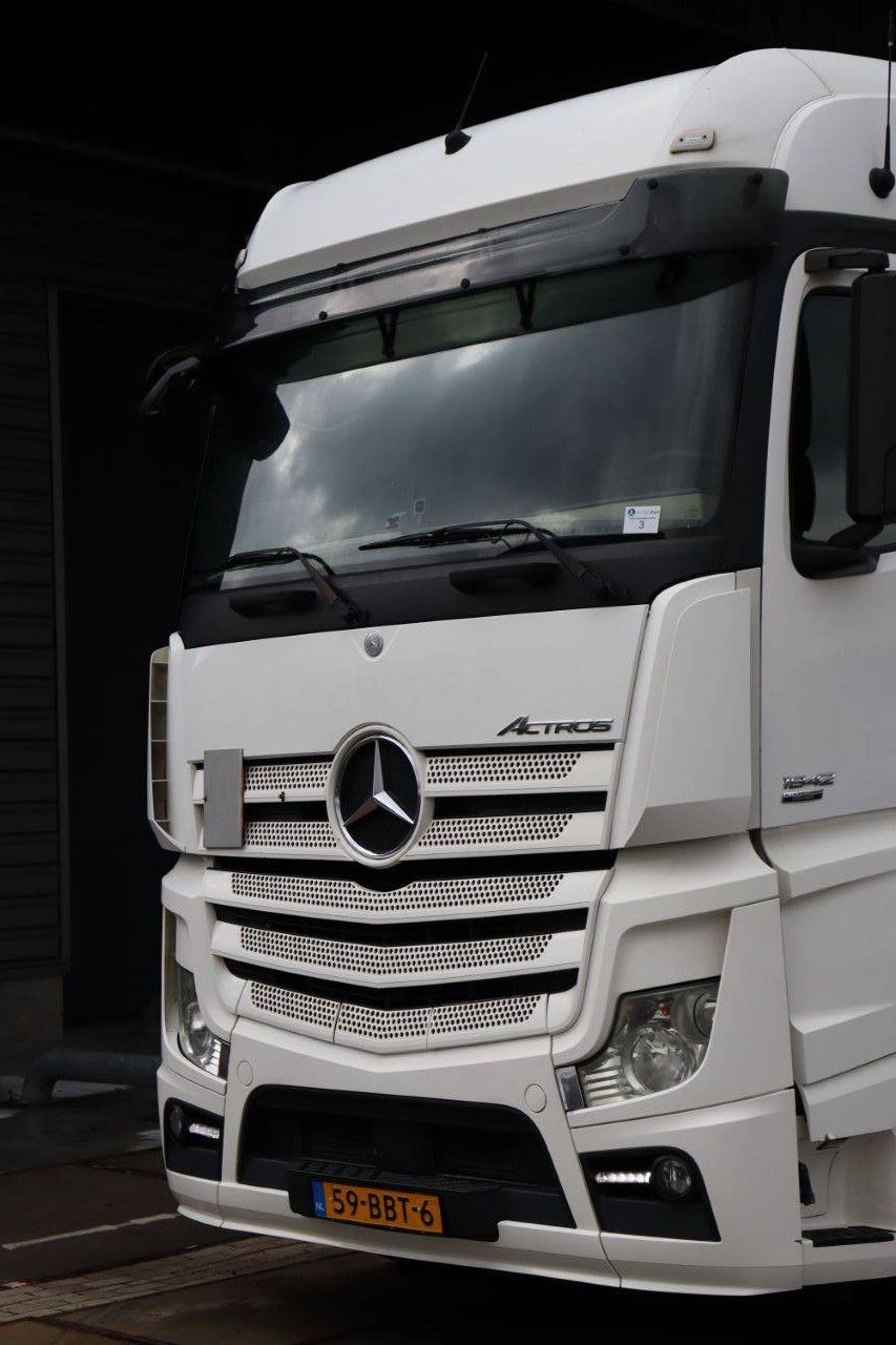 Fahrgestell Kabine Mercedes-Benz Actros Diesel 422 PS 2013
