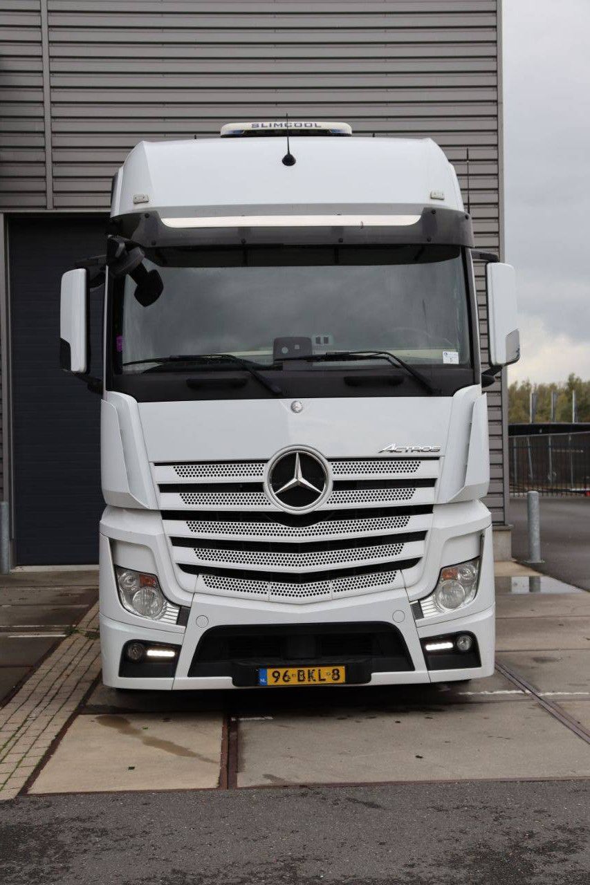 Chassis Cabin Mercedes-Benz Actros Diesel 477hp 2018