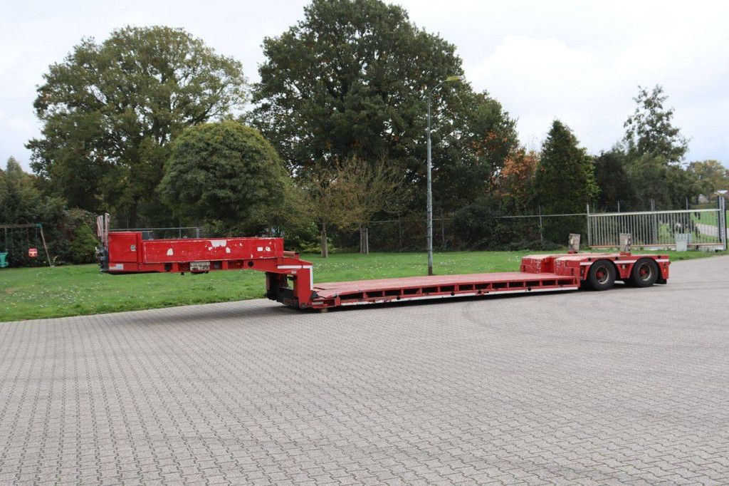 Semi-Low Loader Doll Panther T-S3F 2012
