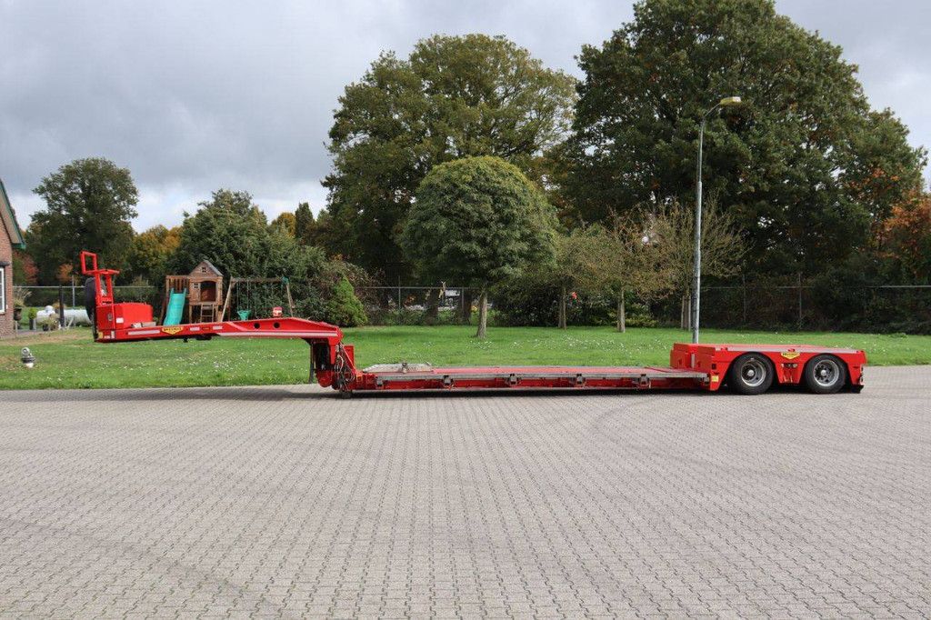 Semi-Tieflader Broshuis 2ABSD-SL 2015