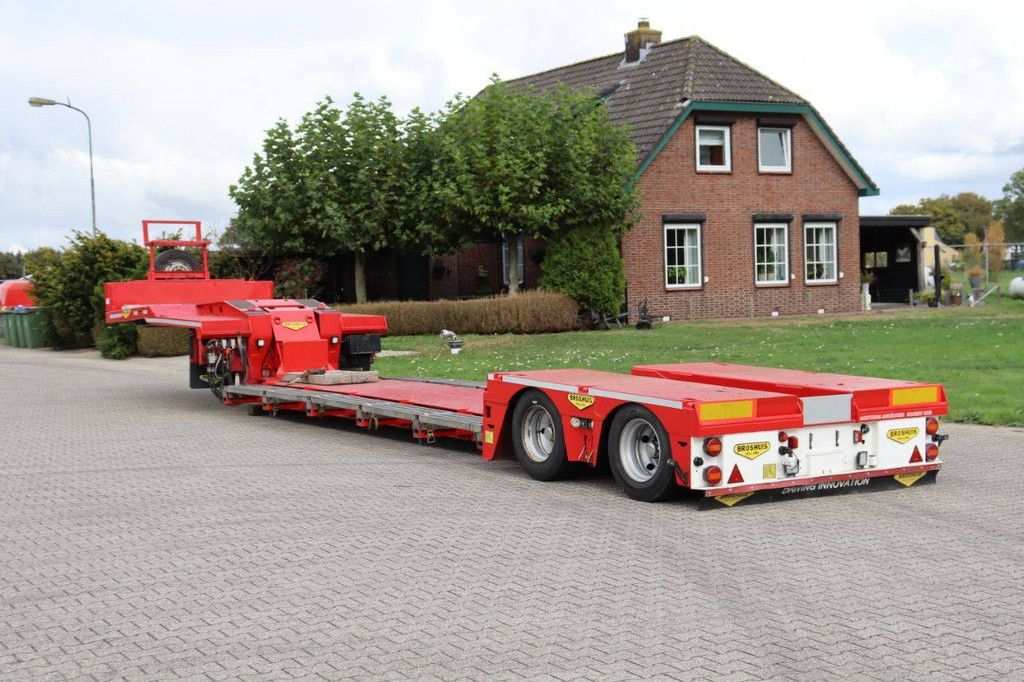 Semi-Tieflader Broshuis 2ABSD-SL 2015