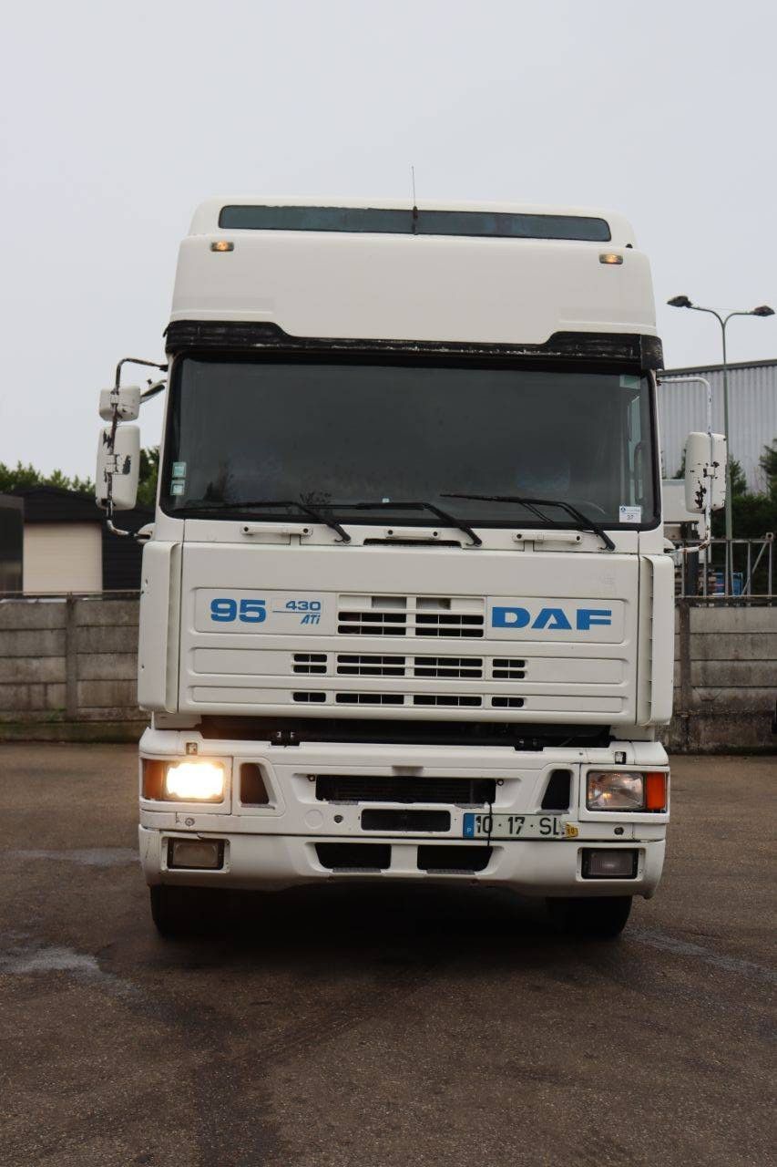 Chassis Cabin DAF 95 430 ATI Diesel 430hp