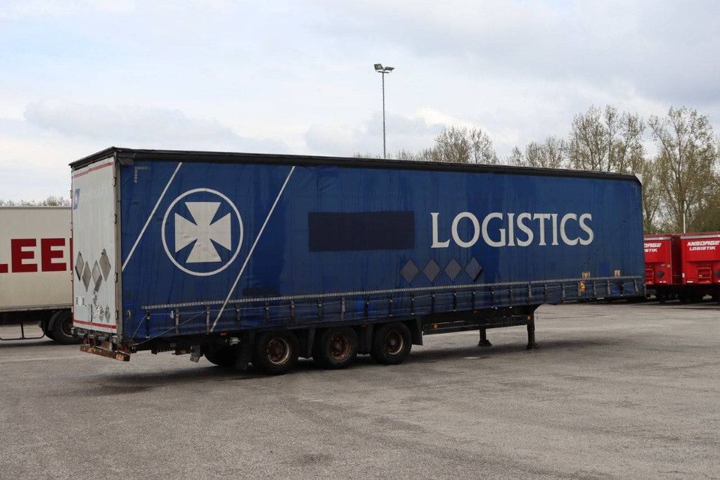 Schmitz Cargobull SCB*S3T 2013 sliding tarpaulin trailer