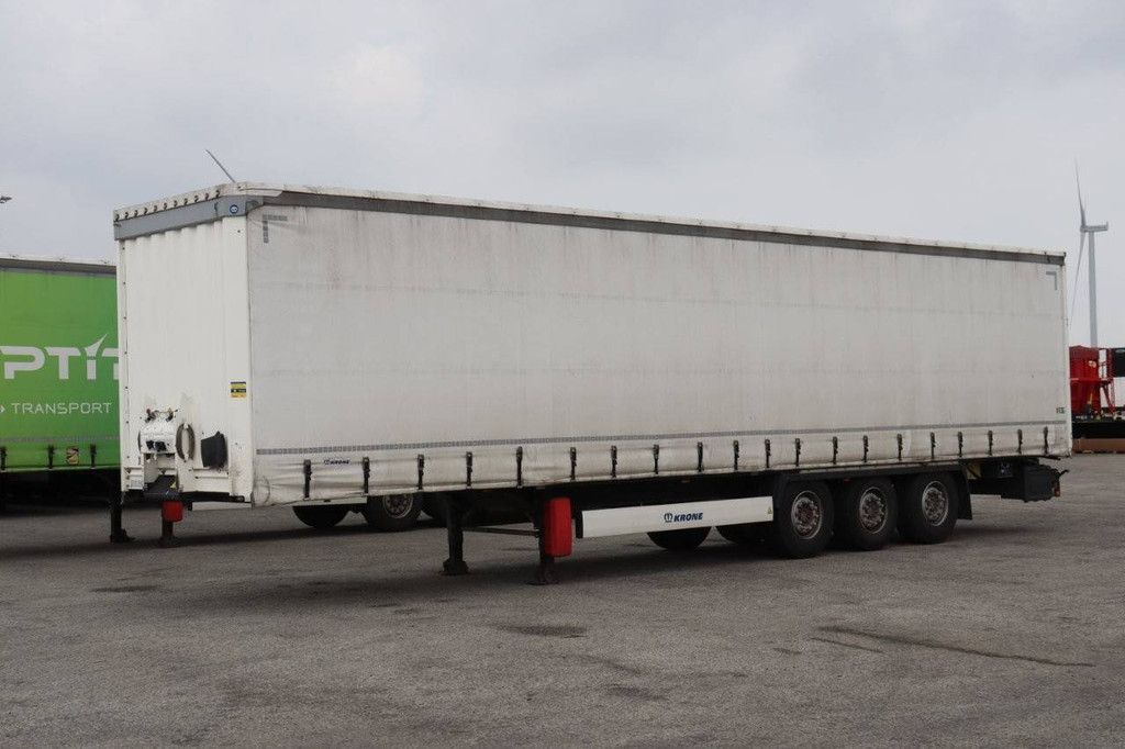 Krone SD sliding tarpaulin trailer