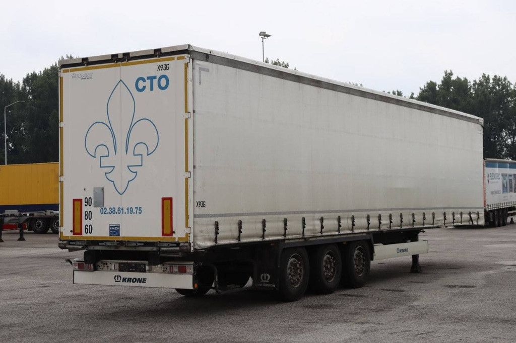 Krone SD sliding tarpaulin trailer
