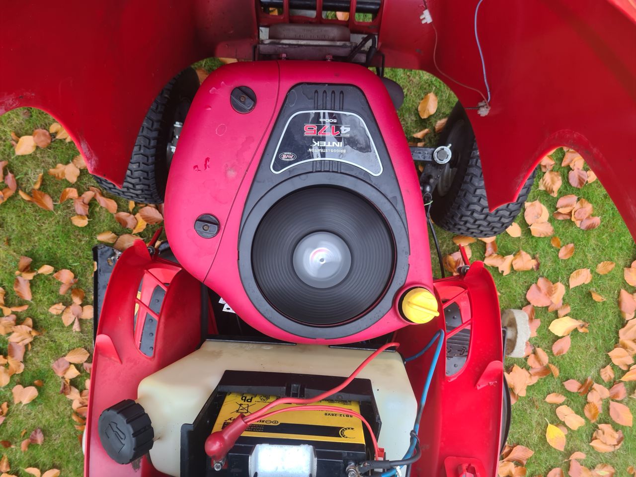 Alko T 17-102 HD LUX zitmaaier met opvangbak hydrostaat.