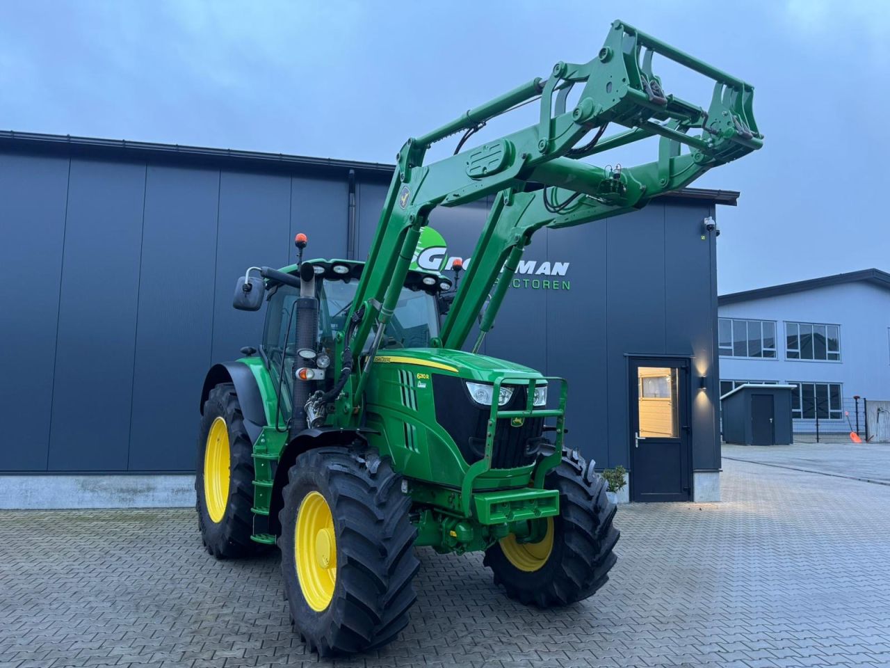 John Deere 6210R AP
