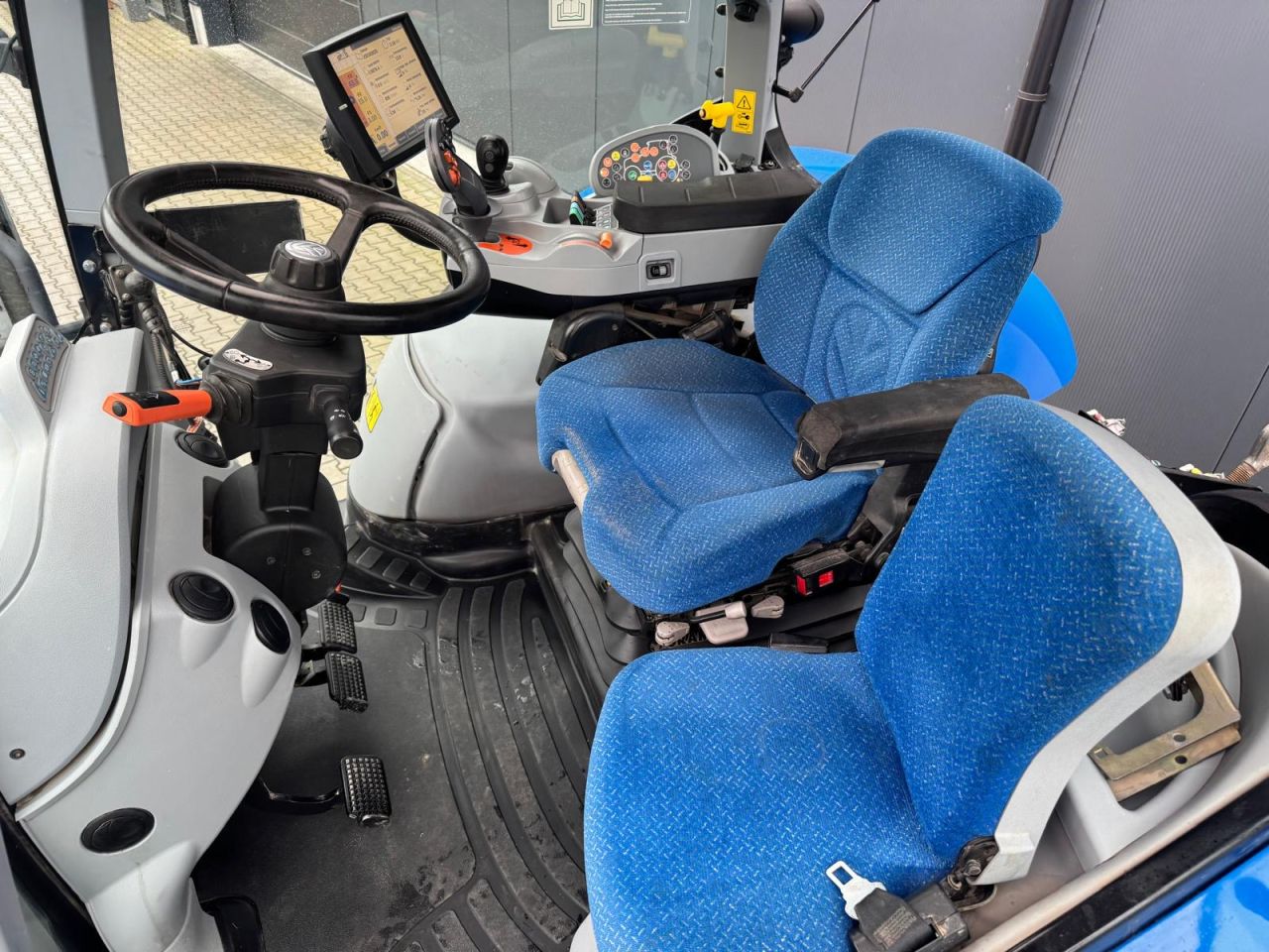 New Holland T7.210 AC