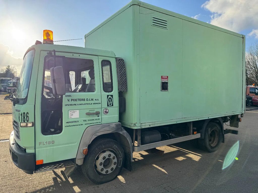 Volvo FL 180 **GENERATOR 100Kva MERCEDES V6**