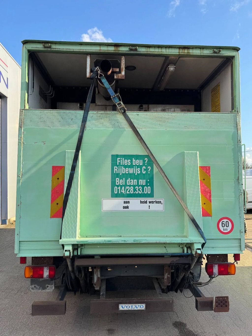 Volvo FL 180 **GENERATOR 100Kva MERCEDES V6**
