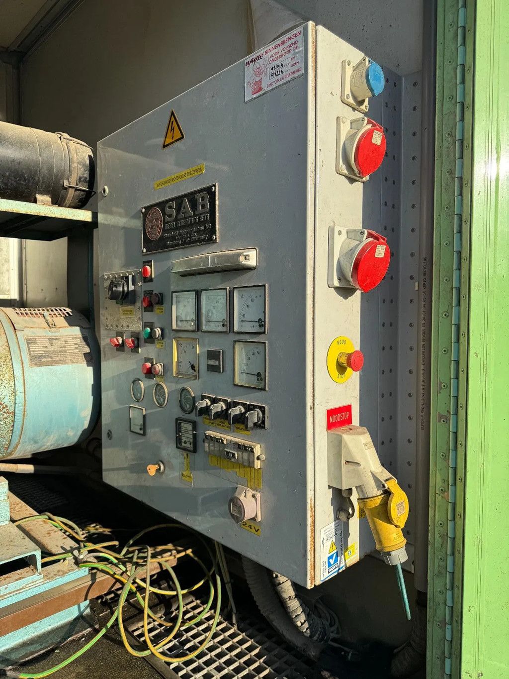 Volvo FL 180 **GENERATOR 100Kva MERCEDES V6**