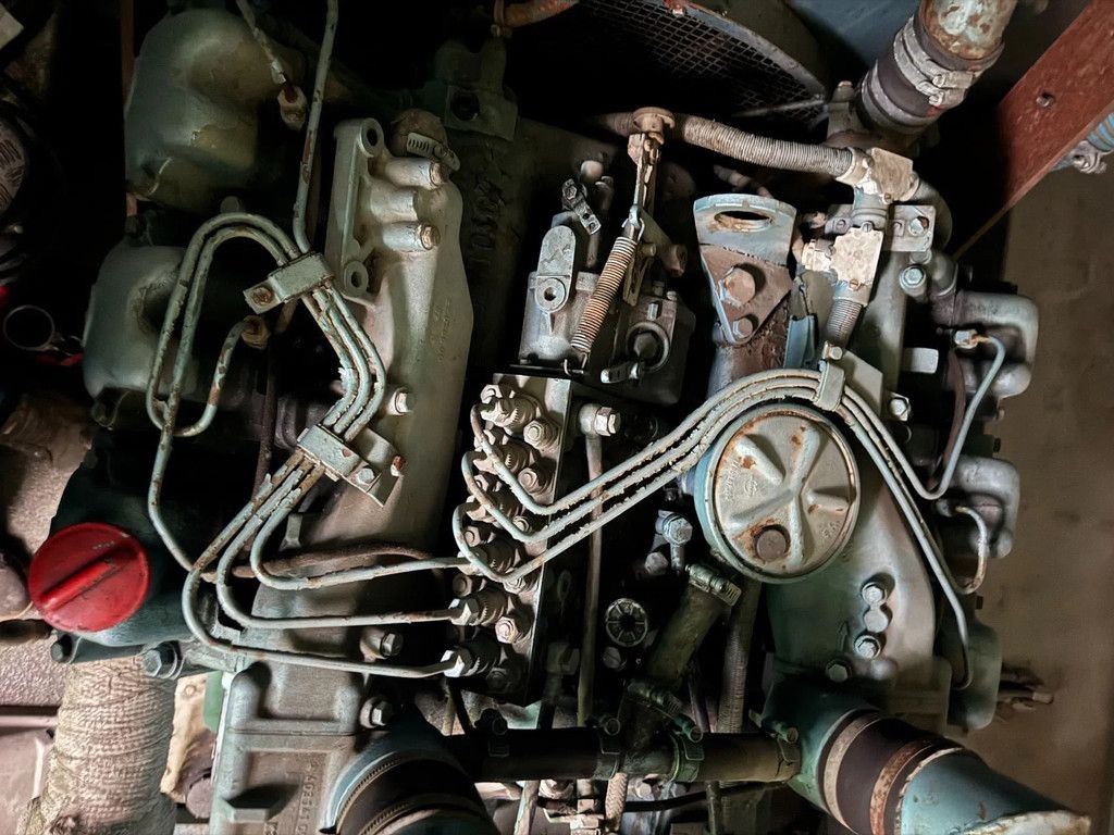 Volvo FL 180 **GENERATOR 100Kva MERCEDES V6**