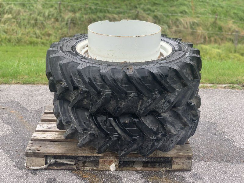 Trinker Zwillingsräder 280/85-24