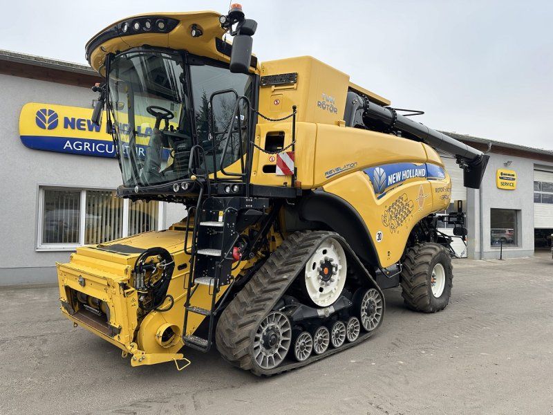 New Holland CR 8.90
