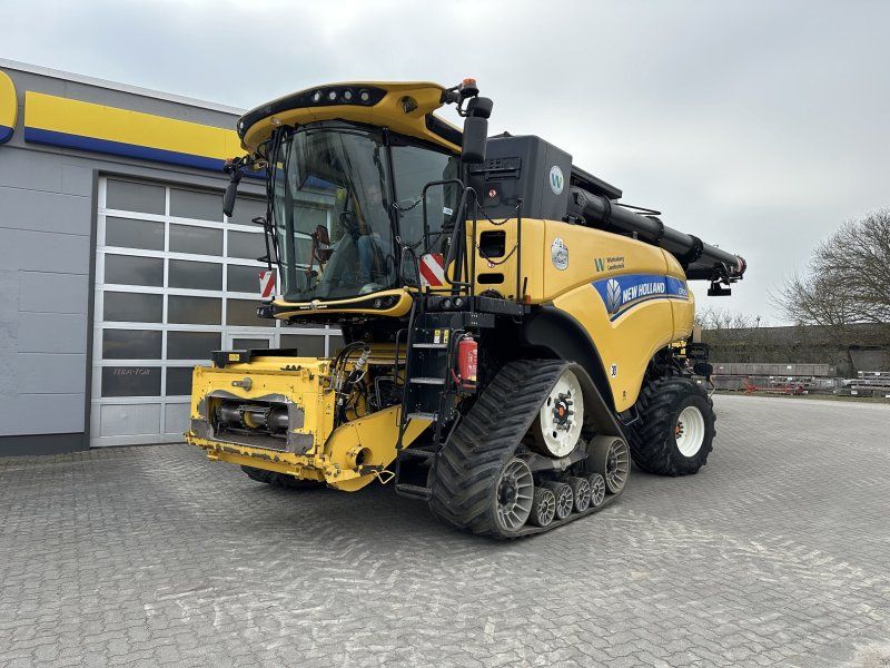 New Holland CR 10.90
