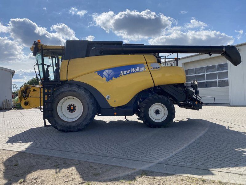 New Holland CR 9090