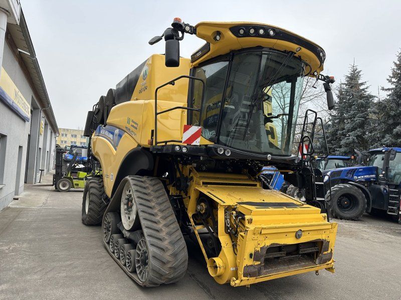 New Holland CR 10.90