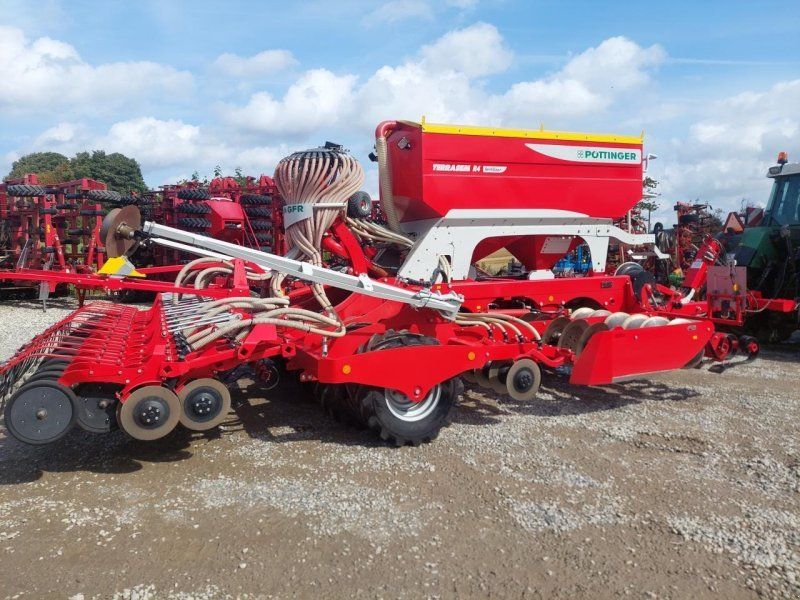 Pöttinger Terrasem R4 Fertilizer
