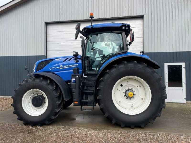 New Holland T7.300 AC Gen