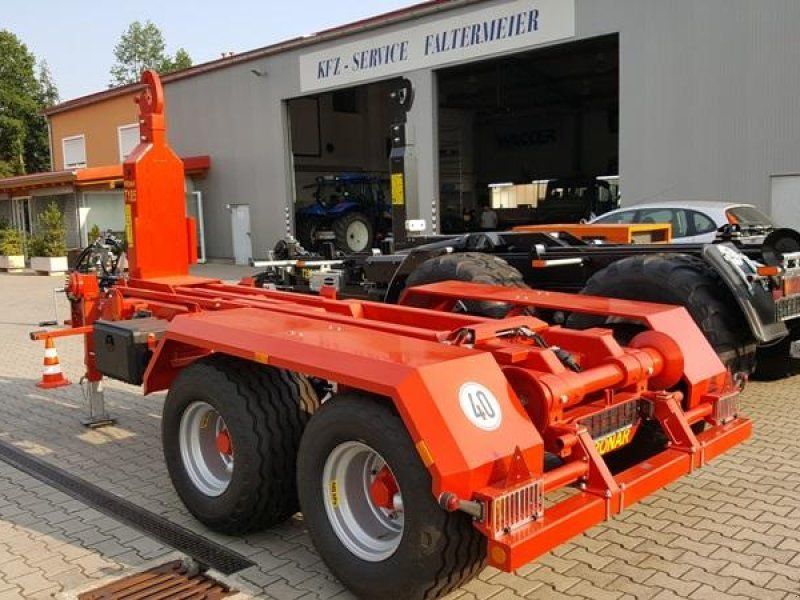 Pronar T185