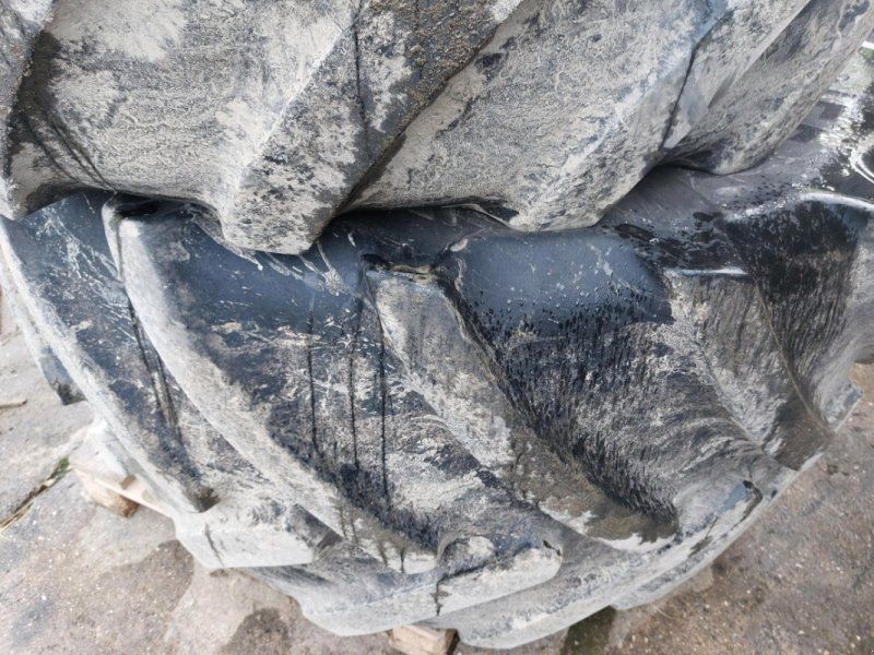 Continental 900/60R38  750/55R30