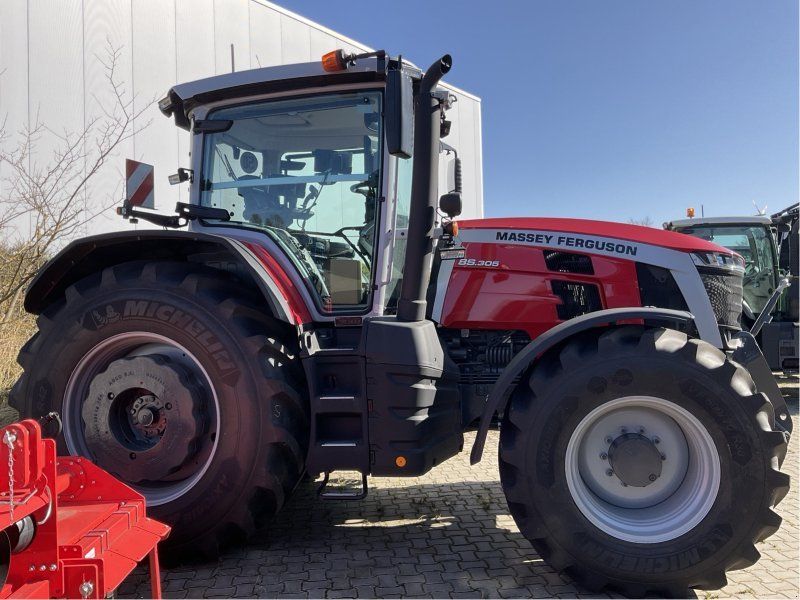 Massey Ferguson 8S.305 Dyna-VT EXCLUSIVE
