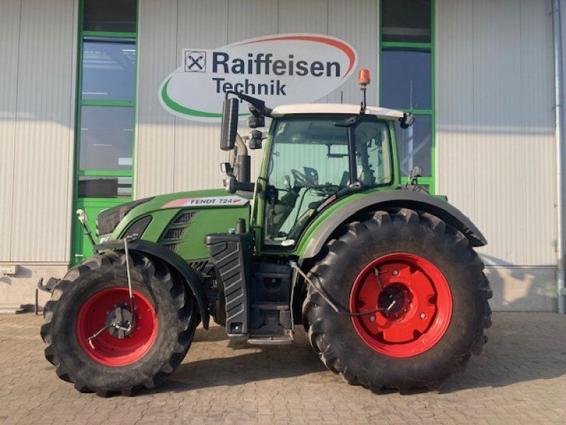 Fendt 724 Vario S4 Profi+