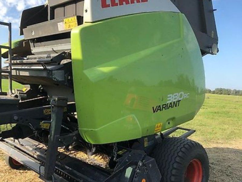 Claas Variant 380RC