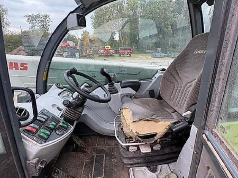 Claas Scorpion 7040
