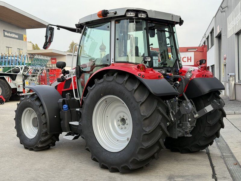 Massey Ferguson 5S.115 Dyna-4 Efficient