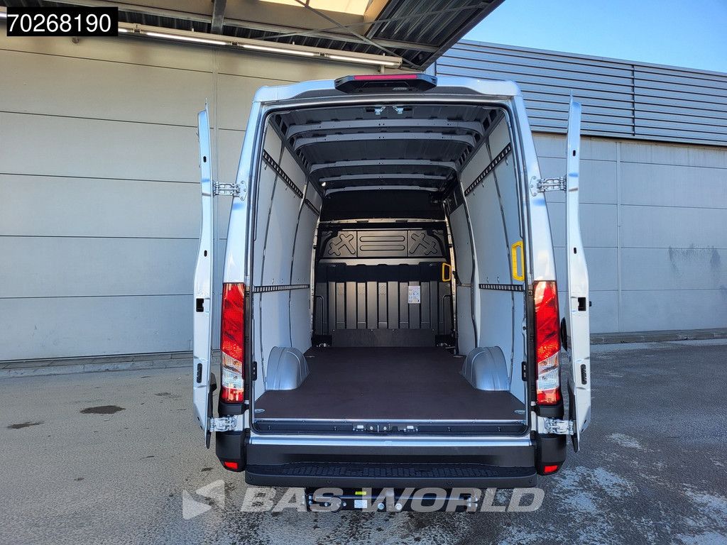 Iveco Daily 35S21 3.0L Automaat L2H2 210PK 2025-Model 3,5t Trekgewicht ACC LED Navi LM-Velgen Camera Euro6 L2 12m3 Klima AHK