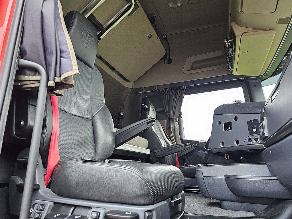 SCANIA R490