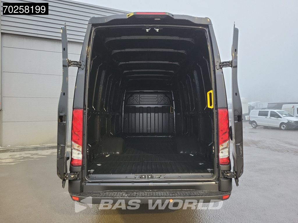 Iveco Daily 35C21 3.0L Automaat L4H2 210PK Dubbellucht 2025-Model 3,5t Trekvermogen ACC LED CarPlay Camera Parkeersensoren 16m3 Euro6 L4 Long 16m3 Klima