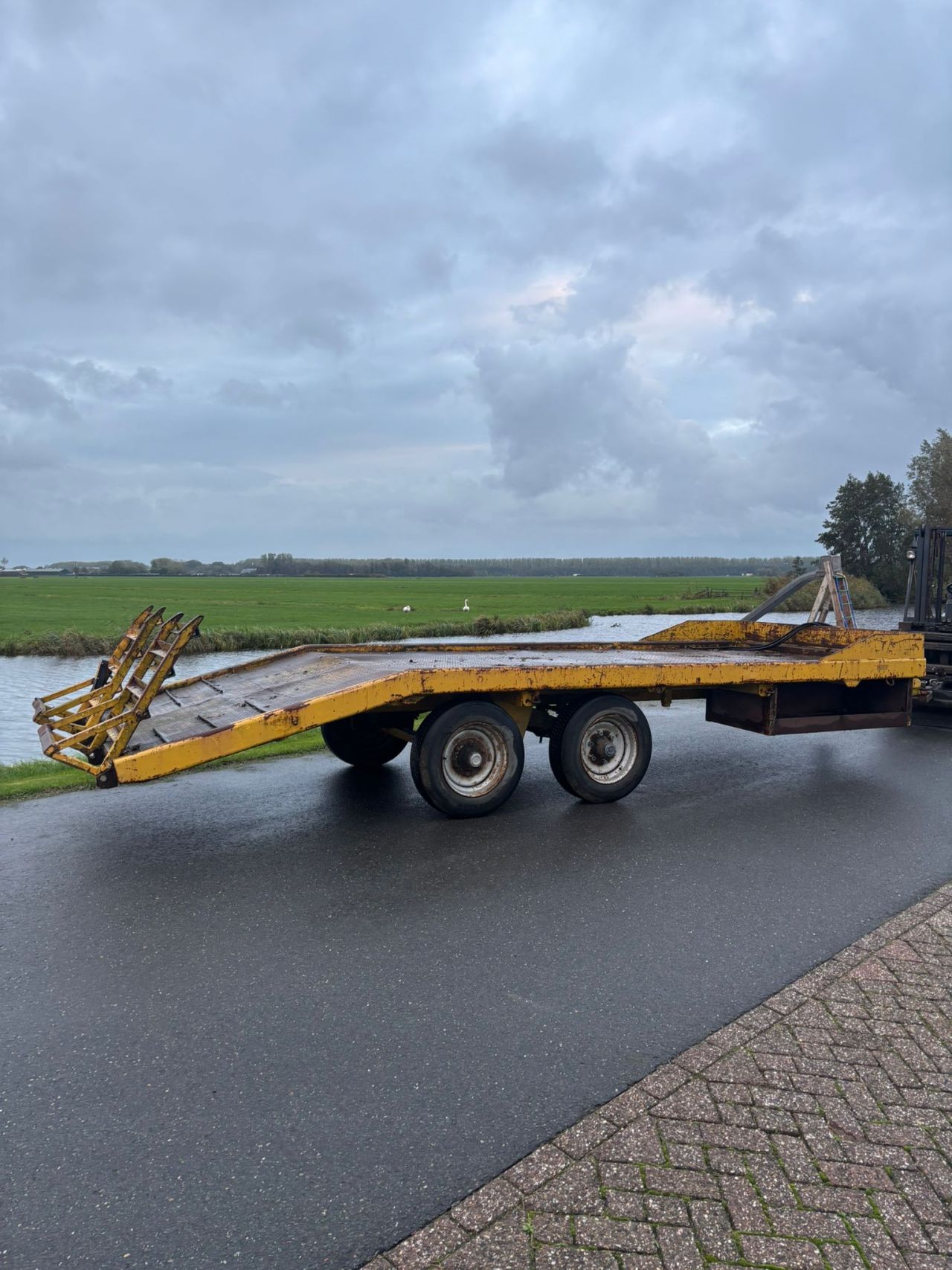 Oprijwagen machinetransporter