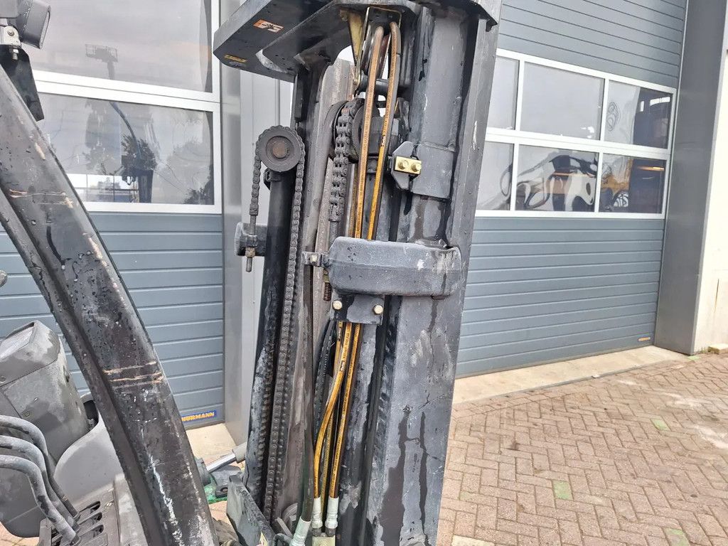 Mitsubishi FG20N DL00164