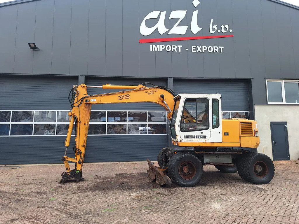 Liebherr A312