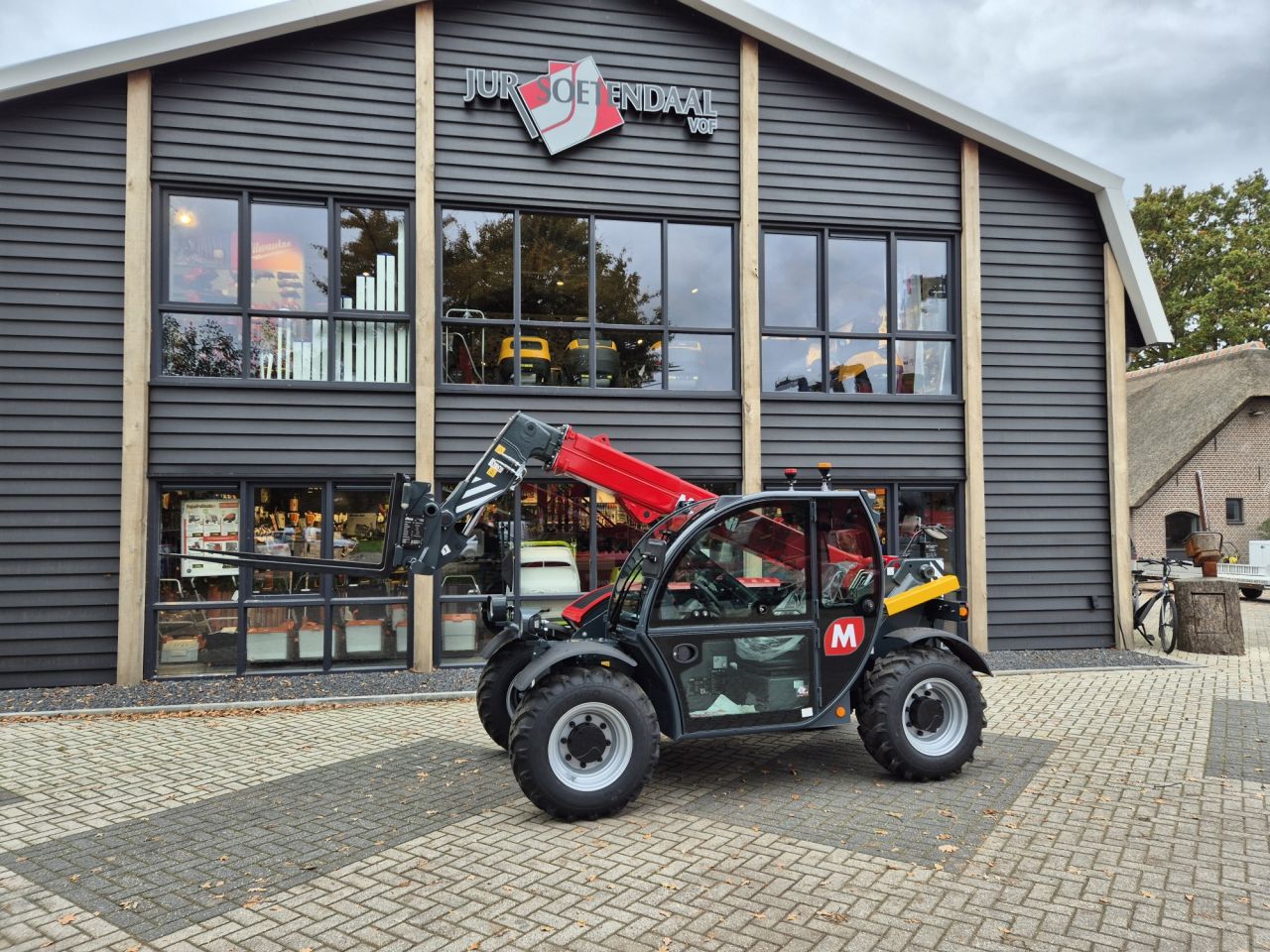 Nieuwe MAGNI TH 3.6 starre verreiker met hefhoogte tot 6 m