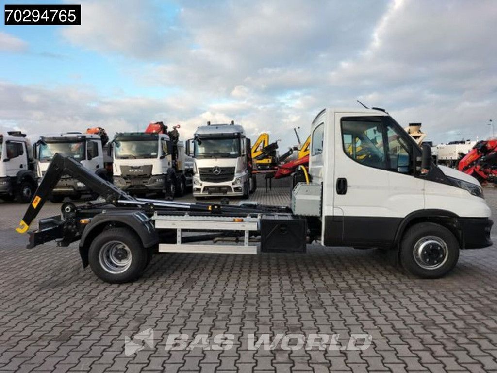 Iveco Daily 70C18 5 Tonnes Hooklift Euro 6 A/C