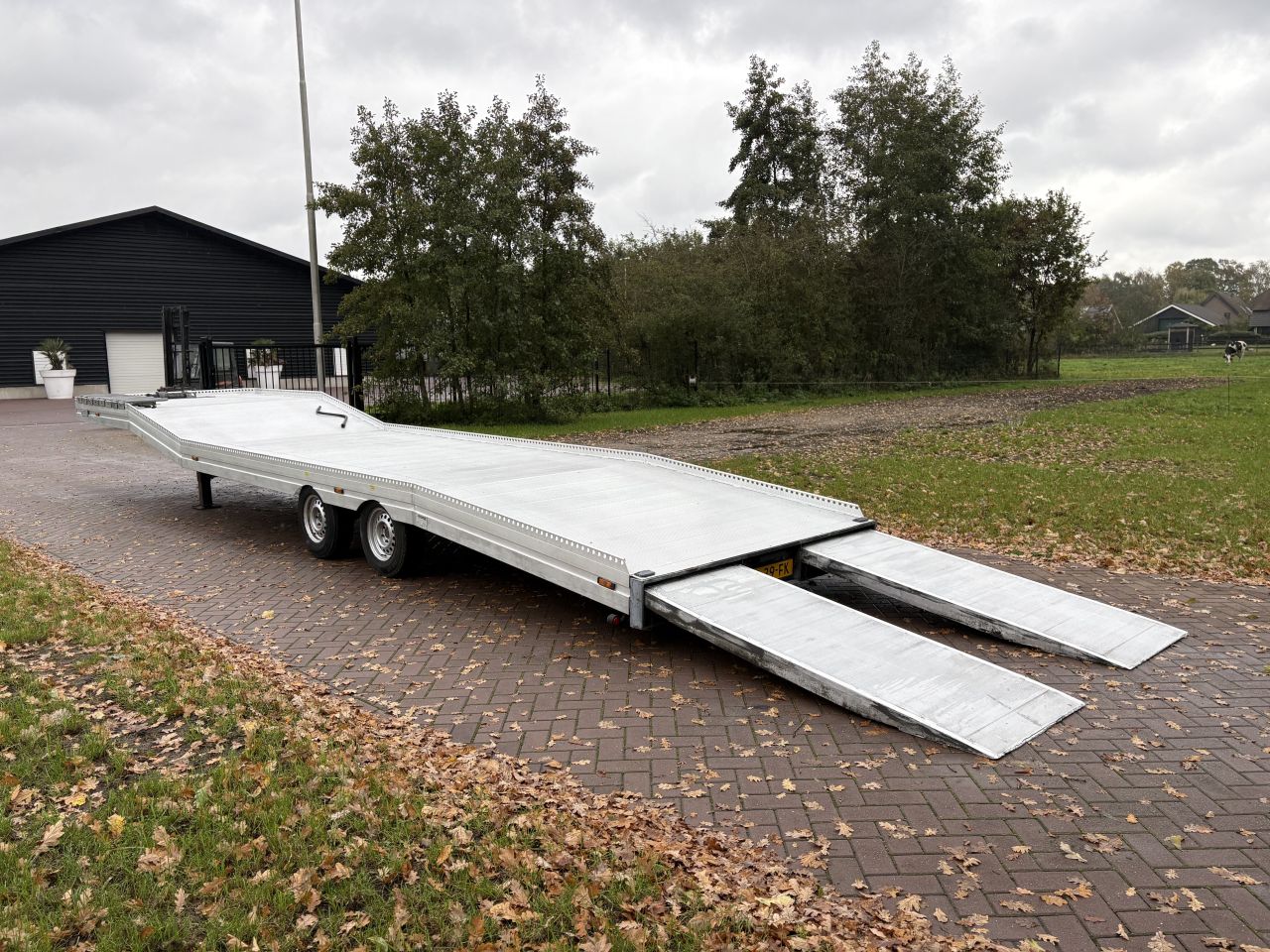 Be oplegger ambulance auto transporter VLEDHUIZEN 5.5 TON