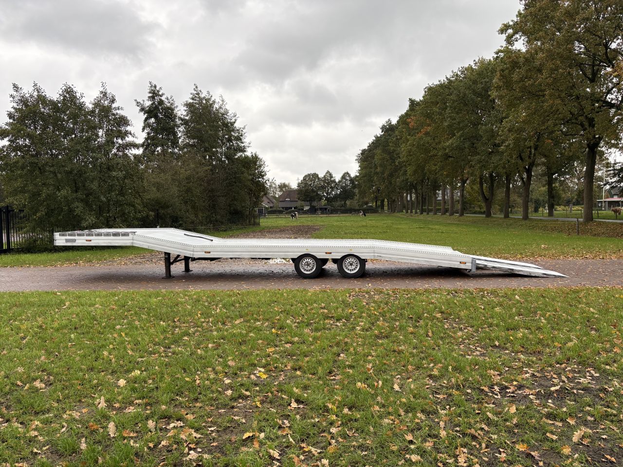 Be oplegger ambulance auto transporter VLEDHUIZEN 5.5 TON