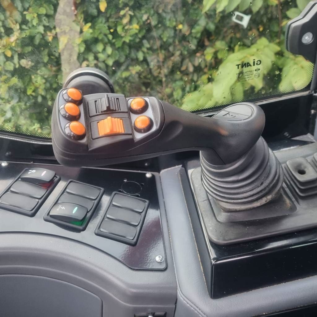Doosan DL60