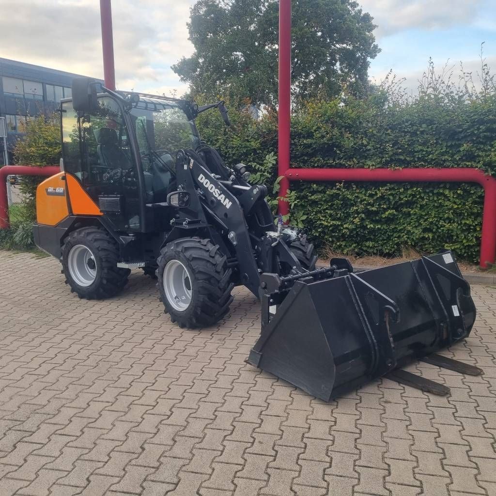 Doosan DL60