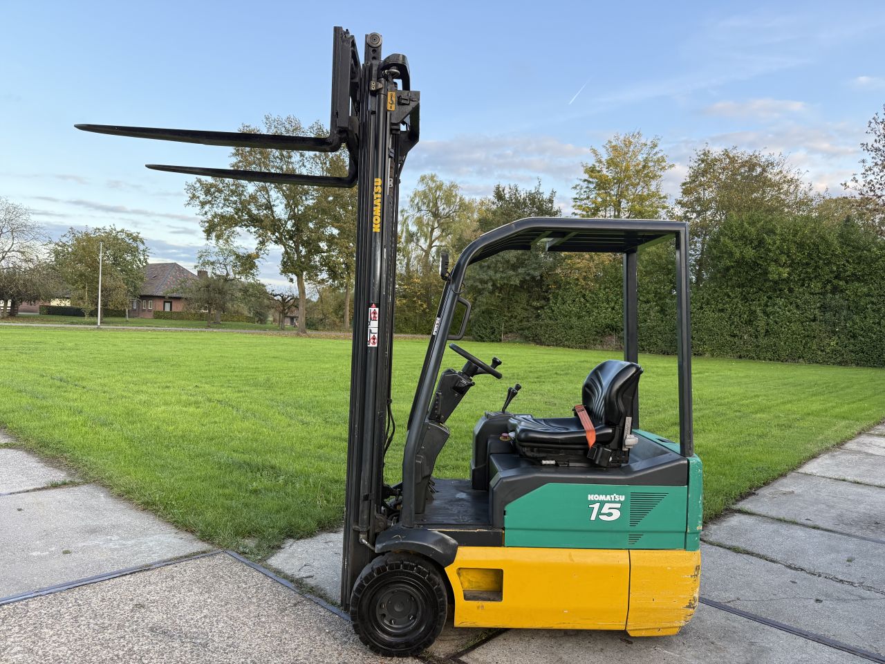 Komatsu 1500KG elektr triplex 6.4M! Freelift Sideshift 2800 uur