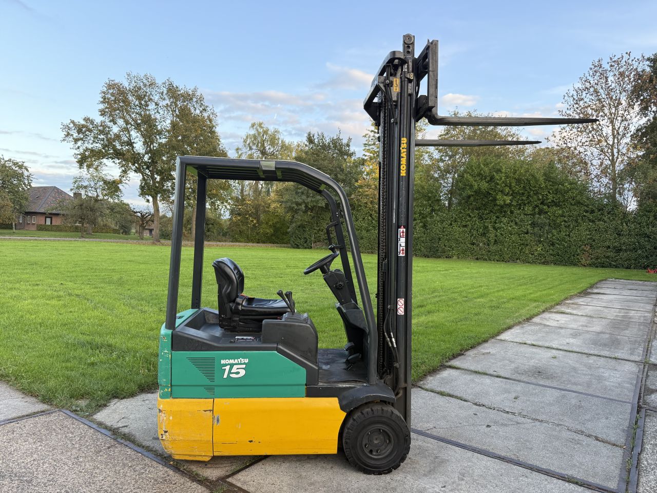 Komatsu 1500KG elektr triplex 6.4M! Freelift Sideshift 2800 uur