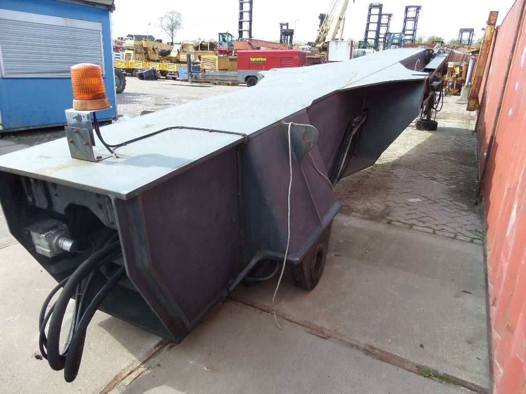 Linde reachstacker boom 4531