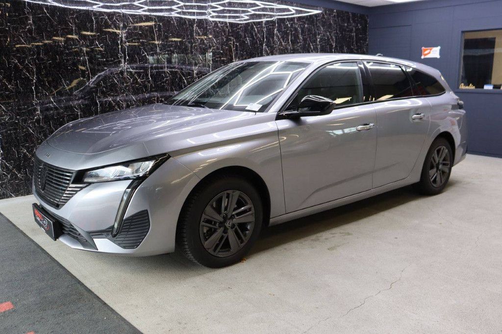 Peugeot 308 SW Petrol Automatic 2024