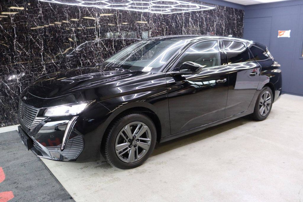 Kombi Peugeot 308 SW Benzin 2024